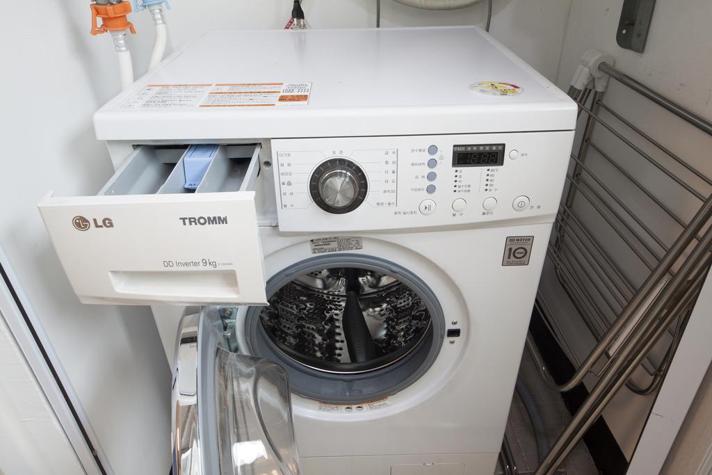 K-Guesthouse Sinchon 2 Сеул Экстерьер фото
